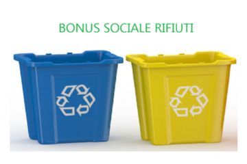 Nell'immagine ci sono due cestini dei rifiuti uno blu ed uno giallo con sopra la scritta Bonus Sociale Rifiuti